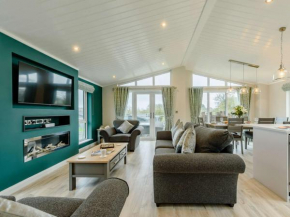 4 Bed in Tenby 89852